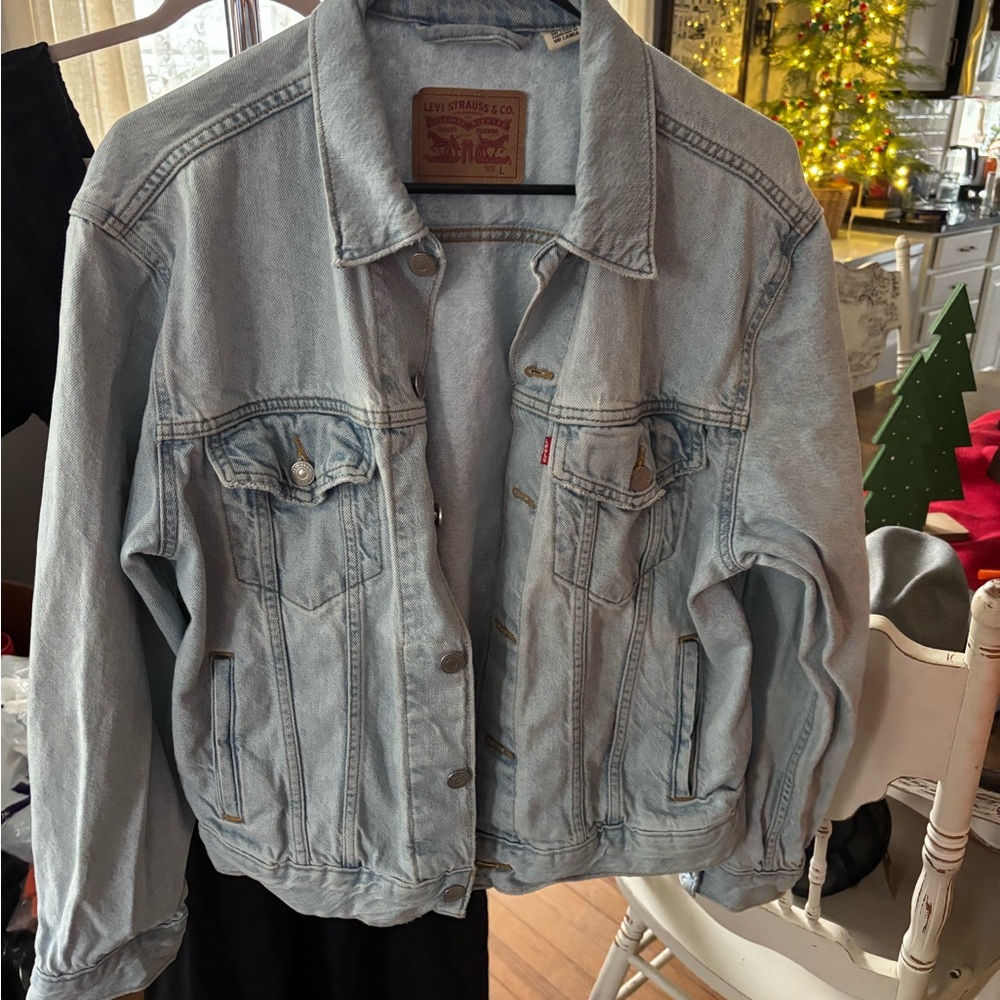 Levi's Women's Classic Light Blue Jean Jacket